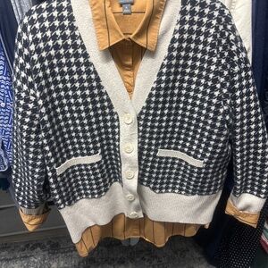 XL Worthington Dress Shirt & A New Day Sweater.